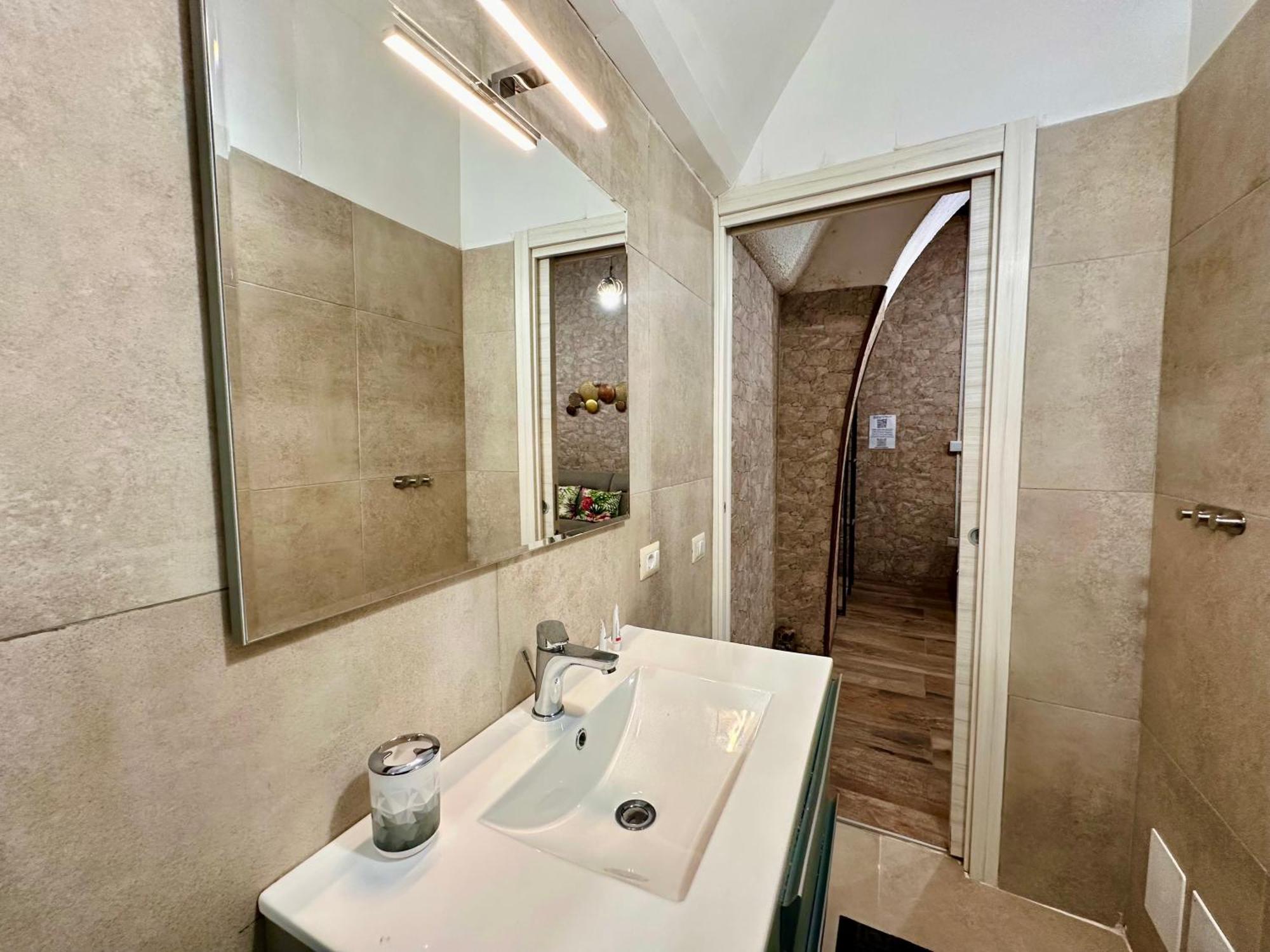 Window In The Stone Naples Hotel Bagian luar foto
